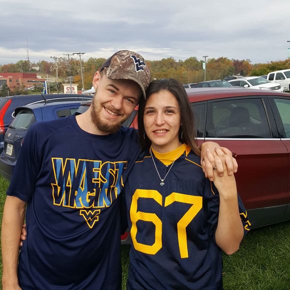 Meet your Posher, Claudia - Picture 1 of 1